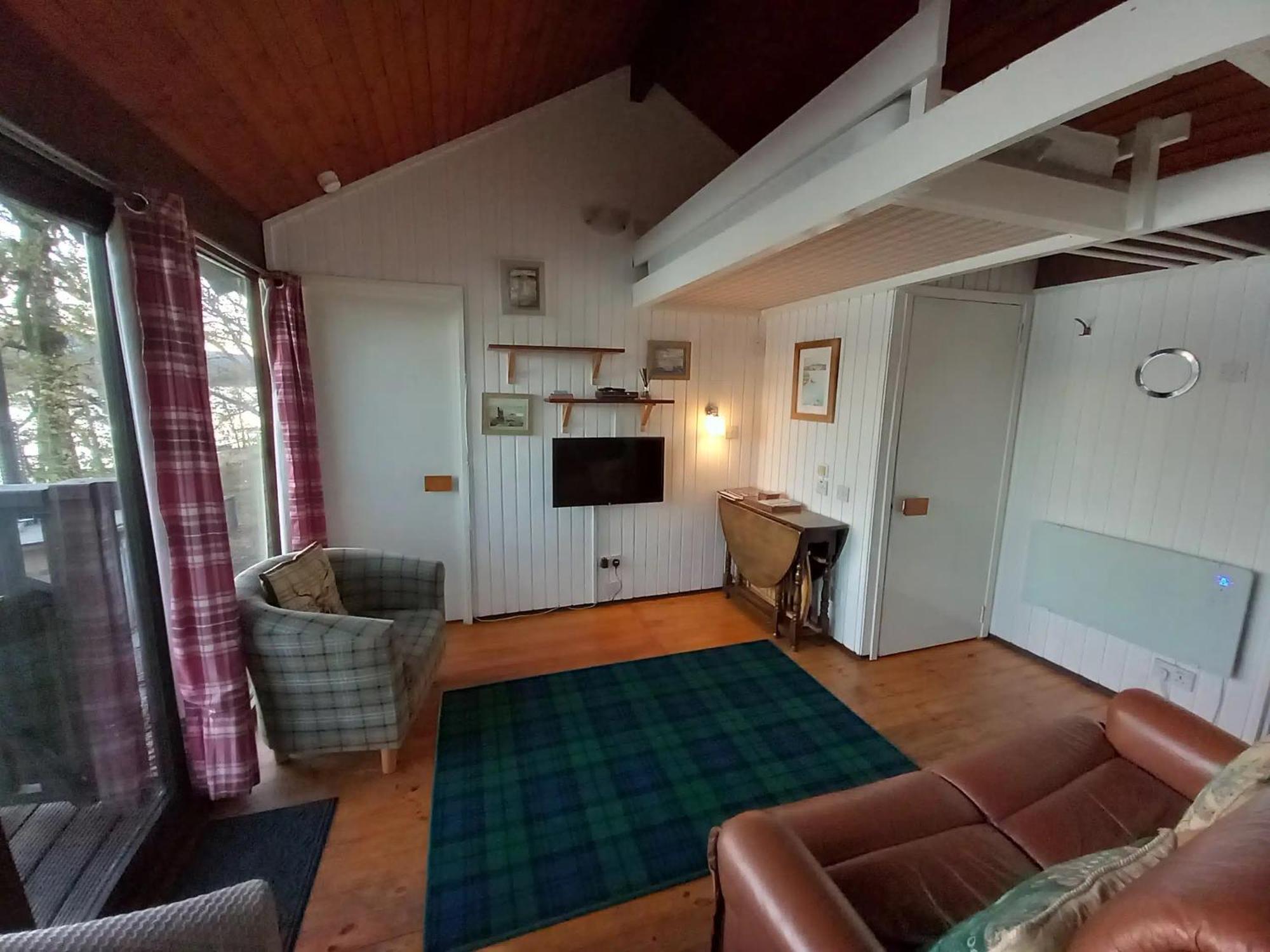 Loch Aweside Forest Cabins Dalavich Room photo